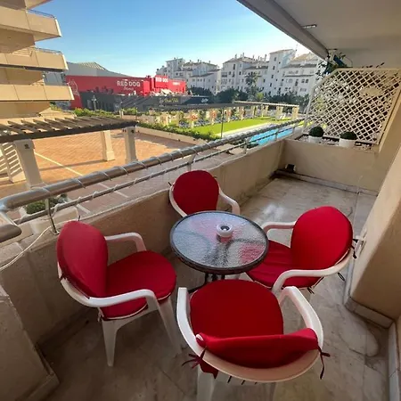 Heart Of Puerto Banus Newly Renavated Free Parking , Wifi ,pool,gym,padel Court Марбелья